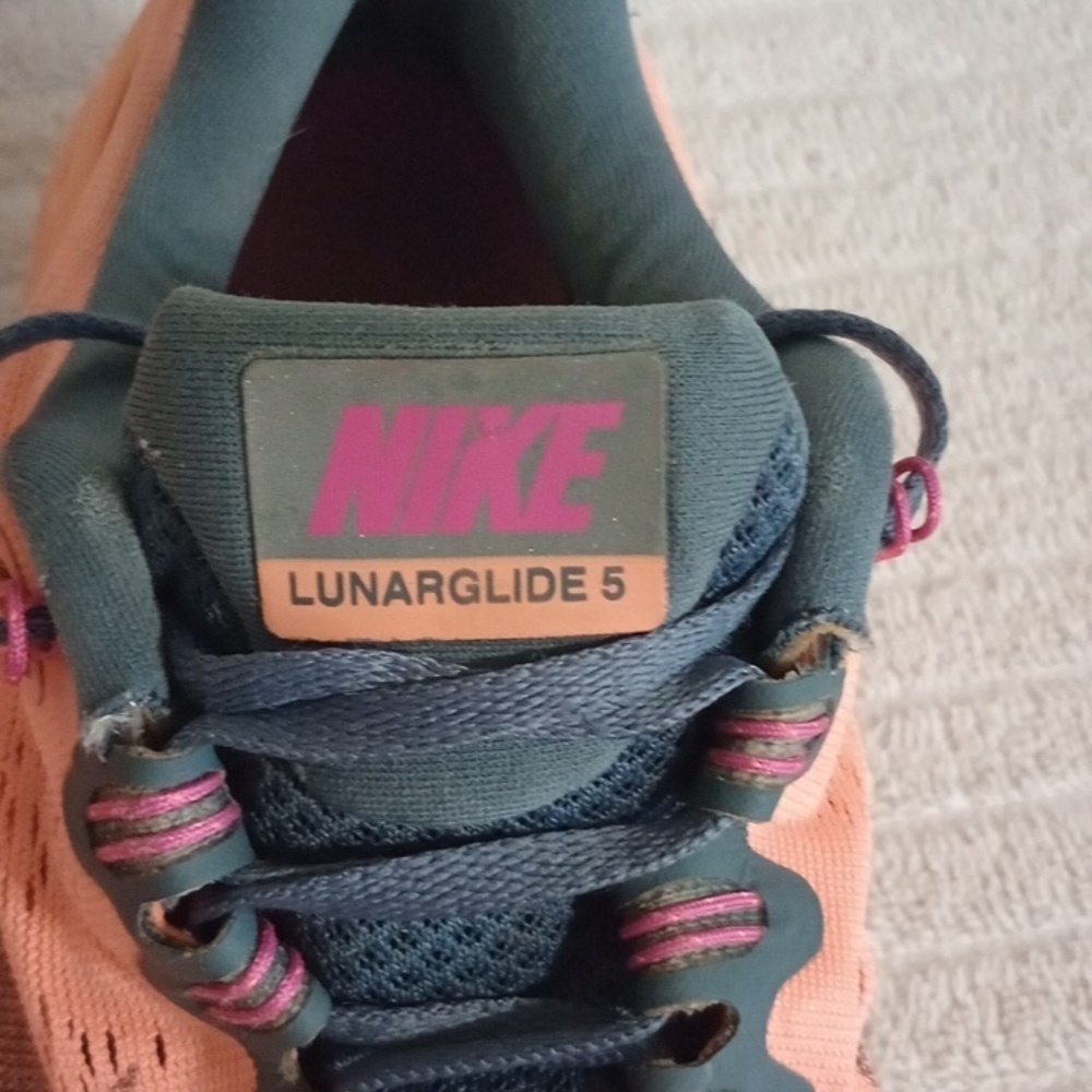 Nike Women's Coral and Gray Lunar glide 5 Athletic Shoes Size 9 - Picture 6 of 8